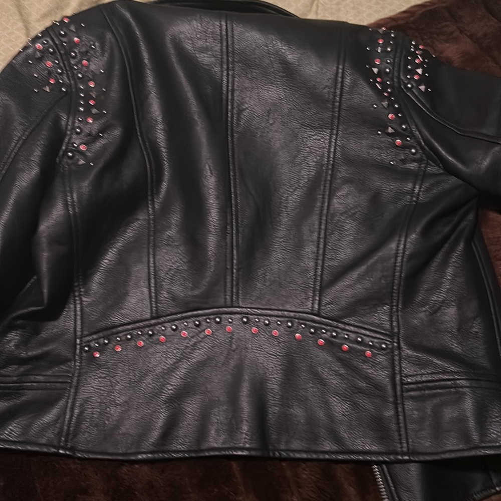 New leather jacket small - Picture 3 of 3
